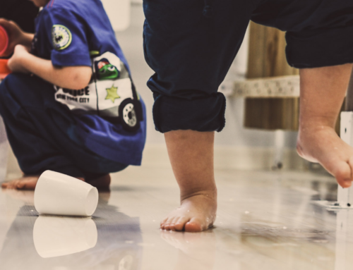 Jaką muzyką “karmimy” nasze dzieci? Playlista dla dzieci w&nbsp;żłobku.